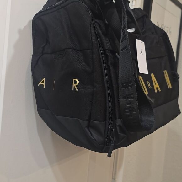 Jordan Small Velocity Duffel Bag- Black/Gold - Picture 7 of 10